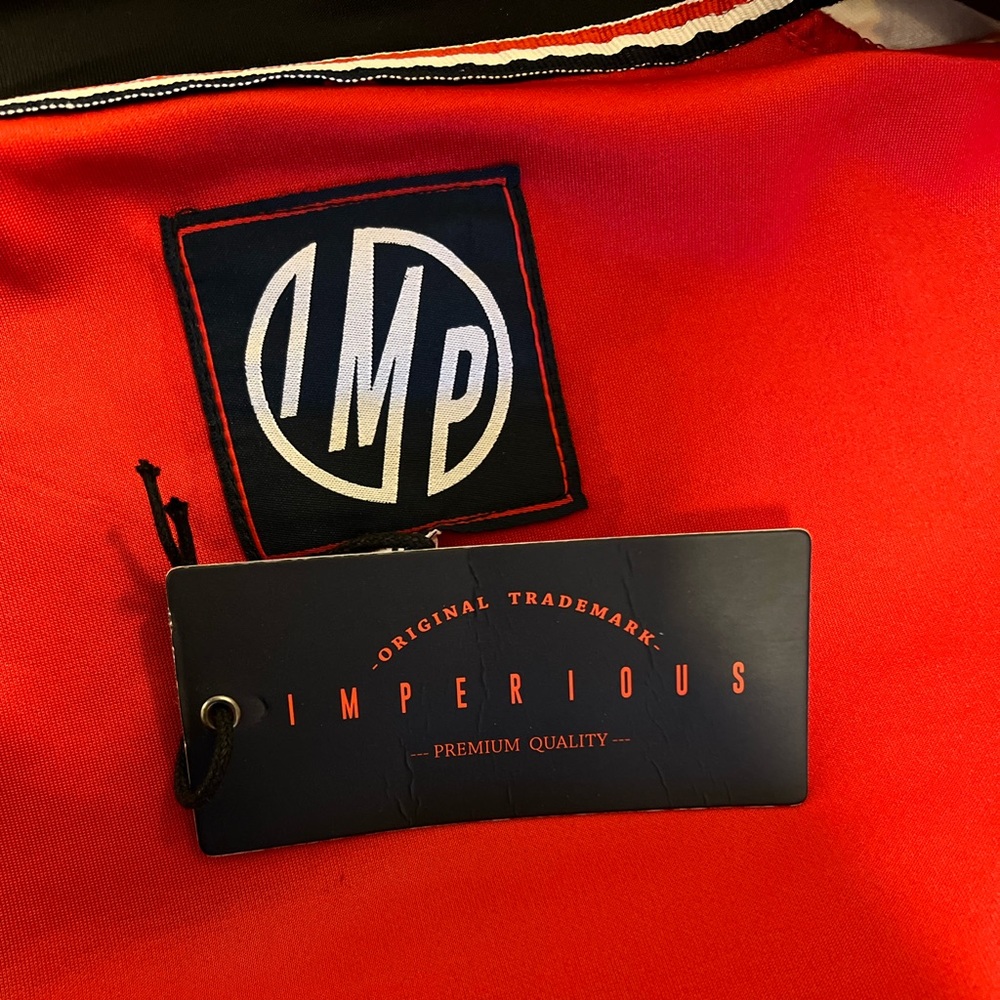Imperious New York Vest World Flags Red Black M